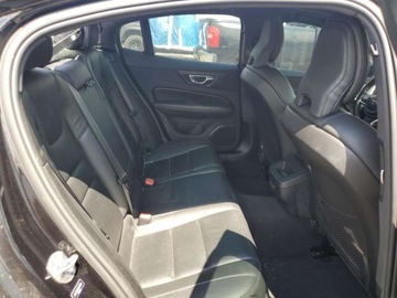 Volvo S60 III 2023 Volvo S60 Plus 2023 2.0 Benzyna 247KM, zdjęcie 10