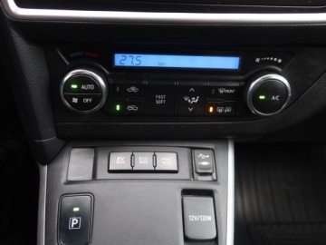 Toyota Auris II Touring Sports Hybrid 135 136KM 2014 Toyota Auris Hybrid, Salon Polska, Automat, Klima, zdjęcie 11