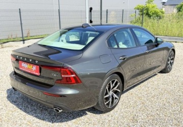 Volvo S60 III Sedan 2.0 T6 310KM 2019 Volvo S60 4x4 S60 2.0 LPG 310 KM 2019r Warszawa 2.0 BenzynaLPG 310KM, zdjęcie 3