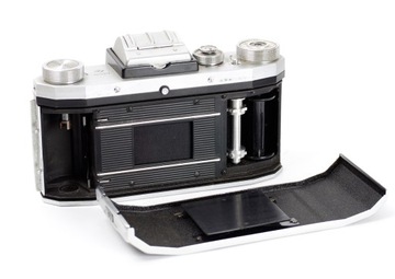 КУЗОВ KW PRAKTICA FX2 SLR