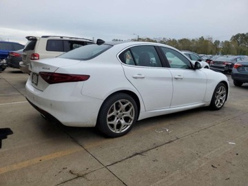 Alfa Romeo Giulia II Sedan Facelifting 2.0 Turbo 280KM 2021 Alfa Romeo Giulia Ti 2021 2.0l 2.0 Benzyna 280KM, zdjęcie 3