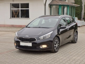 Kia Ceed II Kombi 1.4 DOHC 100KM 2014 Kia Cee'd Klima lift, zdjęcie 1