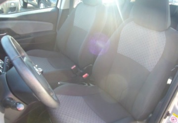 Toyota Yaris III Hatchback 5d Facelifting 1.33 Dual VVT-i 99KM 2015 Toyota Yaris Toyota Yaris III Salon PL 1.3 Benzyna 99KM, zdjęcie 10