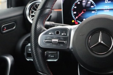 Mercedes Klasa A W177/V177 Hatchback 1.3 200 163KM 2020 Mercedes A A 200, Salon Polska, Serwis ASO, zdjęcie 16