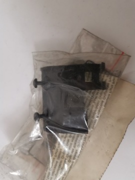 UCHWYT OSŁONY PRZECIWSŁONECZNEJ AUDI A4 8D0858556B