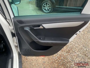 Volkswagen Passat B7 Variant 2.0 TDI CR BlueMotion 177KM 2013 Volkswagen Passat Alltrack 2.0tdi 4-Motion automat dsg skory ledy bi xeno, zdjęcie 25