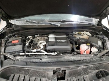 Chevrolet Suburban GMT900 2021 Chevrolet Suburban K1500 LT 2021 3.0l 3.0 Diesel 277KM, zdjęcie 6