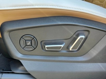 Audi Q8 2025 AUDI Q8 RSQ8 TFSI quattro Performance Suv 4.0 (640KM) 2025, zdjęcie 5