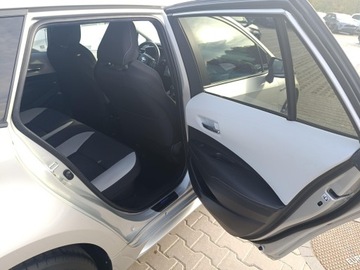 Toyota Corolla XII TS Kombi 1.8 Hybrid 122KM 2019 Toyota Corolla 1.8 Hybrid Comfort Style Tech Seria, zdjęcie 15