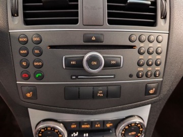 Mercedes Klasa C W204 Limuzyna 2.2 200 CDI 136KM 2010 Mercedes Benz C-200, Avangarde, Nawi, Manual, zdjęcie 11