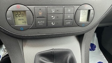 Ford C-MAX I 1.6 TDCi 109KM 2004 Ford C-MAX Raty 1.6 tdci Klimatronic dwustrefowy 2X PDC 166tys km Salon P, zdjęcie 15