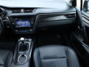 Toyota Avensis III Sedan Facelifting 2015 2.0 D-4D 143KM 2015 Toyota Avensis 2.0 D-4D, Salon Polska, zdjęcie 7