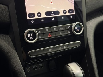 Renault Megane IV GrandCoupe Facelifting 1.3 TCe 140KM 2022 Renault Megane Intens / Ambiente / Kamera cofania, zdjęcie 21