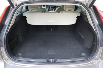 Volvo V60 I Kombi Facelifting 2.0 D3 DRIVE-E 150KM 2018 Volvo V60 D3 2.0, Skóra, Navi, Klima, Klimatronic, zdjęcie 13