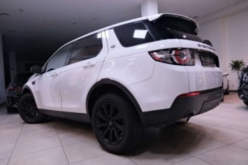 Land Rover Discovery Sport SUV 2.0 Si4 240KM 2017 Land Rover Discovery Sport 2.0 Benzyna 240KM, zdjęcie 17
