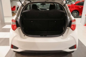 Toyota Yaris III Hatchback 5d Facelifting 1.0 VVT-i 69KM 2017 Toyota Yaris 1.0 Active Benzyna 69KM, zdjęcie 18