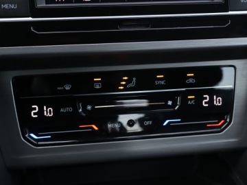 Volkswagen Passat B8 Limousine Facelifting 1.5 TSI EVO 150KM 2021 VW Passat 1.5 TSI, Salon Polska, Automat, Klima, zdjęcie 17