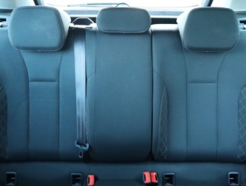 Skoda Kamiq Crossover 1.0 TSI 110KM 2022 Skoda Kamiq 1.0 TSI, Salon Polska, Serwis ASO, zdjęcie 9