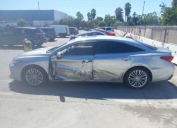 Toyota Avalon III 2022 Toyota Avalon 2022, 3.5L, LIMITED, od ubezpieczalni 3.5 Benzyna 301KM, zdjęcie 1