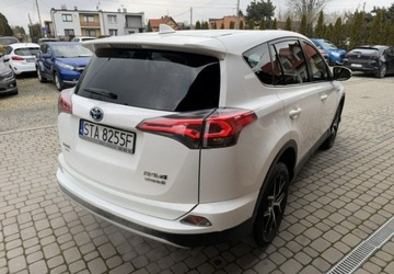 Toyota RAV4 IV 2016 Toyota RAV4 2,5 Hybrid 155KM Navi Klima 2xPDC Kamera Xenony 2.5 Hybryda, zdjęcie 6