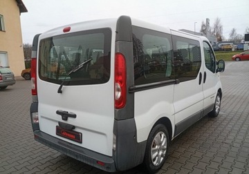 Renault Trafic II Kabina 2.0 dCi 115KM 2009 Renault Trafic Zarejestrowany - 2,0 - 114 KM - 9 osob 2.0 Diesel 114KM, zdjęcie 7