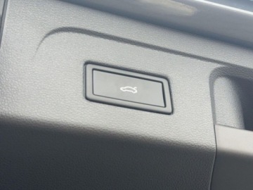 Volkswagen Touran III 2.0 TDI 150KM 2025 Volkswagen Touran Highline 2.0 TDI,150 KM DSG 7 R-line, Bogate wyposazenie, zdjęcie 34