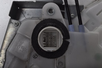 HONDA CR-Z ZÁMEK DVEŘE LEVÝ PŘEDNÍ UK