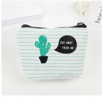 МАЛЕНЬКАЯ КОСМЕТИЧКА С ПРИНТОМ КАКТУСА