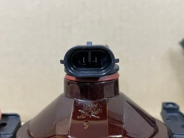 FORD FOCUS MK2 04-07R ГАЛОГЕННАЯ РЕШЕТКА ЛЕВАЯ КРЫШКА БАМПЕРА