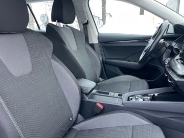 Skoda Octavia IV Kombi 2.0 TDI 150KM 2022 Skoda Octavia 2.0 TDI 150 KM DSG AMBITION BEZWYPADKOWY 2.0 Diesel 150KM, zdjęcie 21