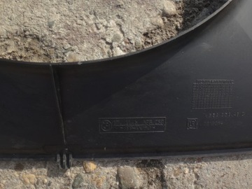 BLATNÍK PRAVÝ ZADNÍ BMW Z3 MONTREAL BLUE