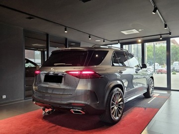 Mercedes GLE V167 SUV Facelifting 2.0 300d 269KM 2025 MERCEDES-BENZ GLE 300 d 4-Matic AMG Line 2.0 (269KM) 2025, zdjęcie 2