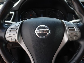 Nissan Qashqai II Crossover 1.2 DIG-T 115KM 2015 Nissan Qashqai 1.2 DIG-T, Salon Polska, Klima, zdjęcie 13