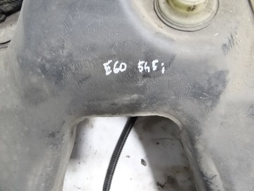 BMW E60 E61 NÁDRŽ PALIVA BENZÍN N62 V8