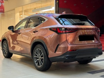 Lexus NX II SUV Facelifting 2.5 350h 200KM 2026 LEXUS NX 350h Prestige 2.5 Hybrid AWD Suv 200KM 2026, zdjęcie 3