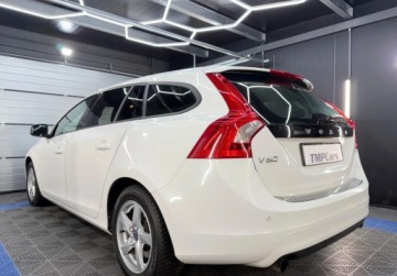 Volvo V60 I Kombi Facelifting 1.5 T3 DRIVE-E 152KM 2017 Volvo V60 Polski salon _ Pierwszy wlasciciel _ 1.5 Benzyna 152KM, zdjęcie 12