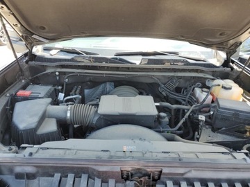 Chevrolet Silverado II 2023 Chevrolet Silverado K2500 Custom 2023 6.6l 6.6 Benzyna 401KM, zdjęcie 6