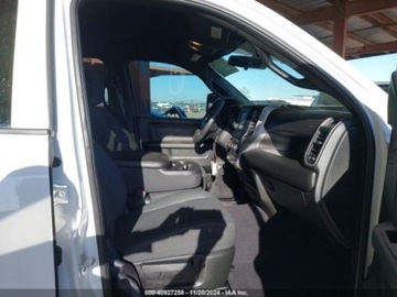  RAM 2500 2024r., 4X4, od ubezpieczalni 6.4 Benzyna 410KM, zdjęcie 8