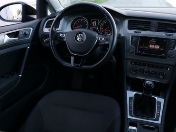 Volkswagen Golf VII Variant 1.2 TSI BlueMotion Technology 85KM 2017 VW Golf 1.2 TSI, Serwis ASO, Klima, Klimatronic, zdjęcie 6
