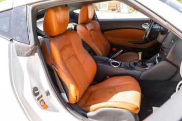 Nissan 370Z 2009 Nissan 370 Z Touring Coupe 2009 3.7 Benzyna 332KM, zdjęcie 16