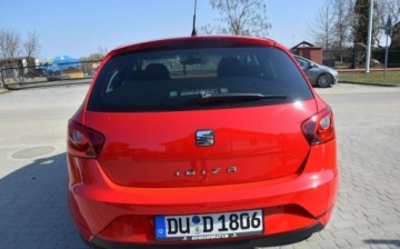 Seat Ibiza IV Hatchback 5d Facelifting 1.4 85KM 2015 Seat Ibiza 1.4 MPI 92 TYS KM Oryginal Lakier 2 KPL KOL Grzane Fotele Sprow, zdjęcie 10