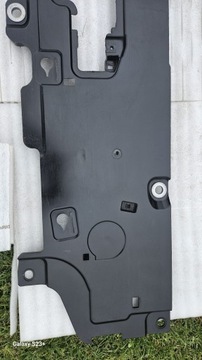 Крышка ходовой части левая Volvo XC-60 II Lift 32372416
