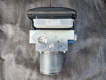 Контроллер насоса ABS Audi A8 D4 Lift 4H0907379AC 4H0614517AC