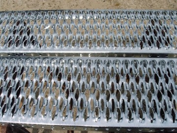 Nowość stopnie typ OFF ocynk 1000x270mm