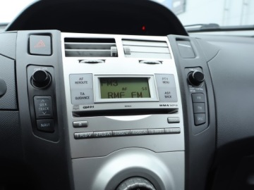 Toyota Yaris II Hatchback 5d 1.4 D-4D 90KM 2009 Toyota Yaris 1.4 D-4D, Klima, El. szyby, zdjęcie 11