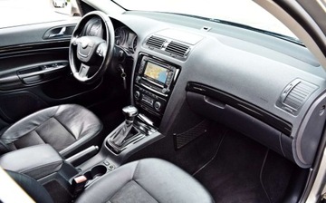 Skoda Octavia II Kombi 1.8 TSI 160KM 2009 Skoda Octavia Laurin Klement DSG Ksenon Szyberdach, zdjęcie 7