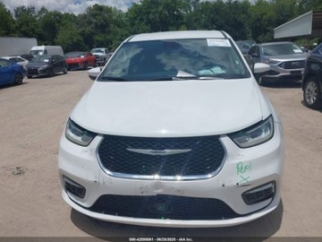 Chrysler Pacifica II 2023 Chrysler Pacifica Hybrid Touring L 2023 3.6l 3.6 Hybryda 260KM, zdjęcie 7