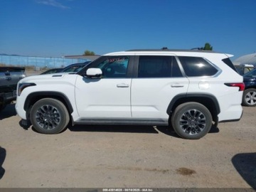 Toyota Sequoia II 2024 Toyota Sequoia SR5 2024 3.4l 3.4 Hybryda 437KM, zdjęcie 2