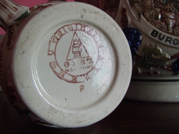 КЕРАМИЧЕСКАЯ ВАЗА ДЛЯ ВИНА, ПУНШОН + 6 КРУЖЕК, КРУЖКИ