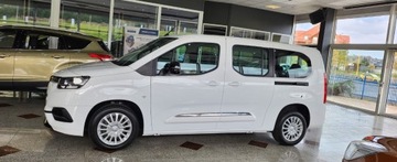 Toyota 2022 Toyota Proace City Verso Proace City Verso Long 7foteli 130KM z polskiego, zdjęcie 22